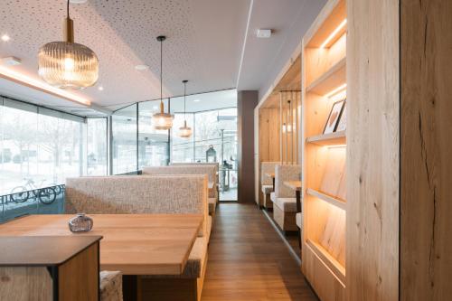 Hotel Promenade - image 10