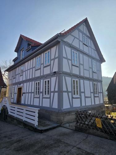 A szálláshely kívülről, Zweibettzimmer mit Gemeinschaftsbad und Küche Großenbach (Zweibettzimmer mit Gemeinschaftsbad und Kuche Großenbach) in Hunfeld