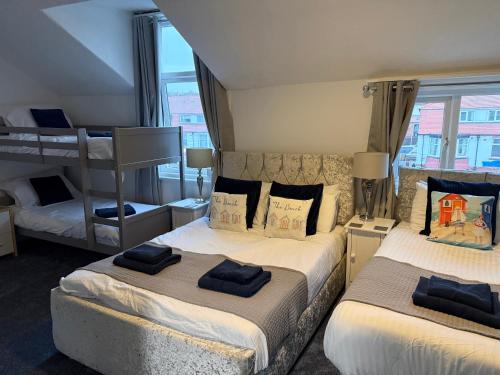 Rooms at 153 ROOM ONLY