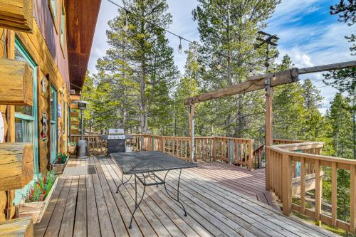 Secluded Black Hawk Log Cabin with Fire Pit! in Black Hawk, USA