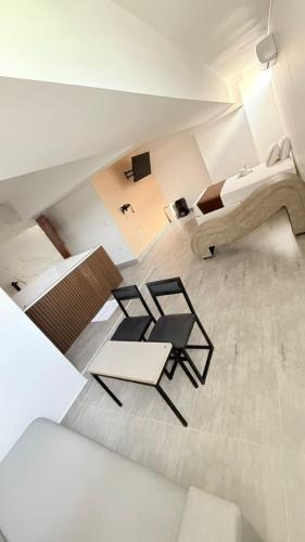 atlanthis luxury