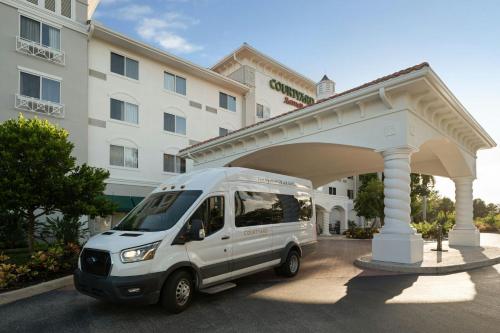 Courtyard Fort Myers at I-75 and Gulf Coast Town Center - image 26