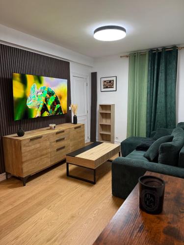 Premium and luxury Parisian experience