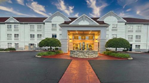 Holiday Inn Express Hotel & Suites Port Clinton-Catawba Island by IHG in Port Clinton, USA