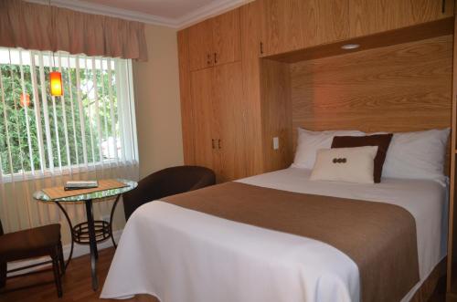 1 double bed