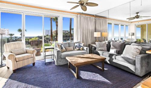 The Crescent 102, Destin