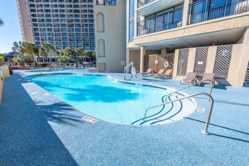 Luxurious Ocean Front Views from this 8th Floor Beach Retreat! - image 43