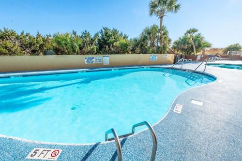 Luxurious Ocean Front Views from this 8th Floor Beach Retreat! - image 16