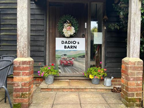 DADIO's Barn - Indoor Swimming Pool 400 Years Old & Hot tub in 克蘭布魯克