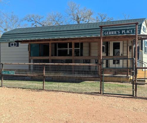 Gerrie's Place at Figment Llama Ranch Foundation Animal Sanctuary near Round Top Texas in New Ulm