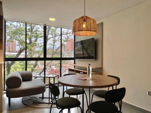 Modern 2BR in Laureles with City Views by Wynwood House