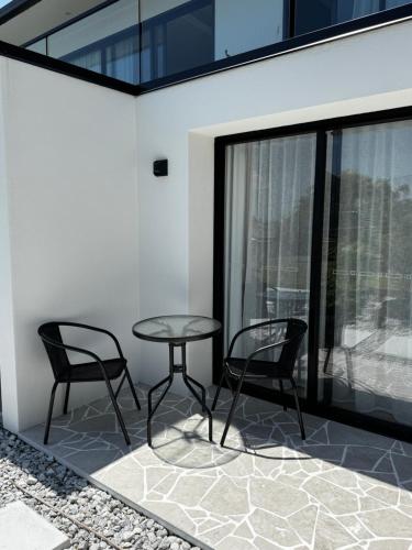 Luxury self-contained guest suite in otok Hope 