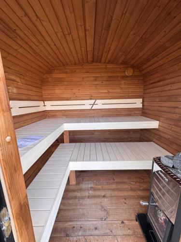 Szauna, Spectacular Ocean Views in Tranquil and Private Location in Achill Island