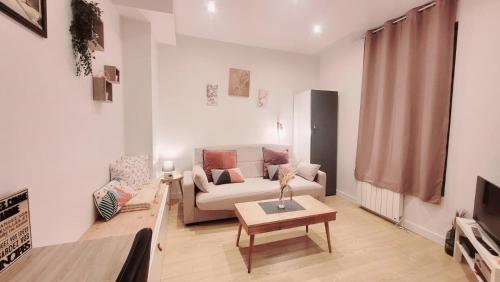 Le petit havre de paix, Proche Paris-Disney-Asterix-Aéroport CDG (Le petit havre de paix, Proche Paris-Disney-Asterix-Aeroport CDG) in Les Pavillons-sous-Bois