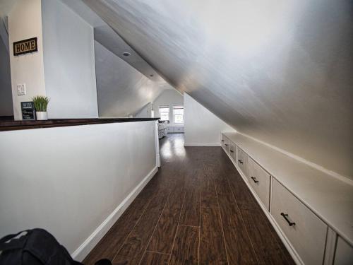 Comfy 3rd Floor Studio Near NYC in Ridgefield Park (New Jersey)