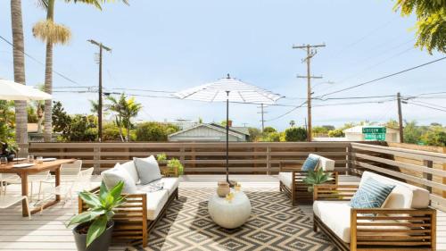 Camden by AvantStay 5mins to the Beach Elevated Home w Pacific Ocean Views in Encinitas, USA