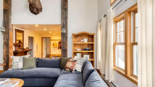 Holly by AvantStay In the Heart of Breckenridge w Hot Tub Game Room Roof Top Patio in Breckenridge, USA