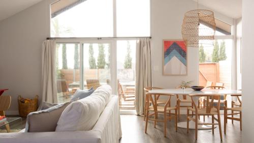 Hamilton I II Buyout by AvantStay Modern 6 BDR w Spa Rooftop Patio in San Diego, USA