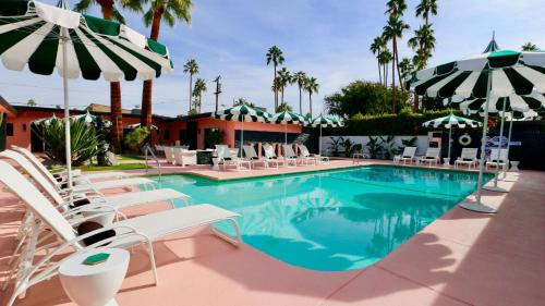 The Marley Hotel by AvantStay 20 OCC Full Hotel Buyout in Palm Springs w Pool Hot Tub - Palm Springs