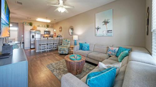 The Beautiful Place by AvantStay Mins to Beach Family-Friendly Pool in Padre Island, USA