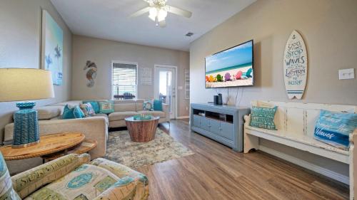 The Beautiful Place by AvantStay Mins to Beach Family-Friendly Pool in Padre Island, USA