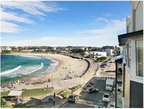 View, Beachfront 1 Bed across from iconic BONDI BEACH in North Bondi