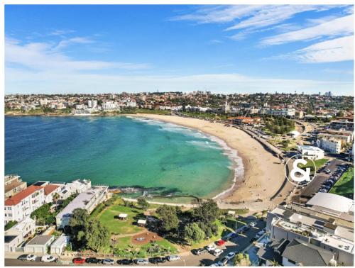 Exterior view, Beachfront 1 Bed across from iconic BONDI BEACH in North Bondi