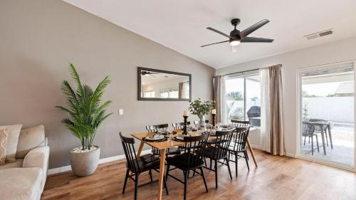 Wexford by AvantStay Private Yard w Pool Hot Tub in Indio, USA