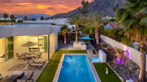 Villa Valentina by AvantStay Pool Hot Tub Views Luxury Design in Palm Springs, USA