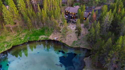 Spring River Retreat by AvantStay