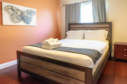 4-Unit Building Sleeping for 34 ABODEbucks - image 4