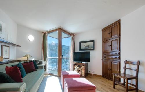 Awesome Apartment In Breuil-Cervinia