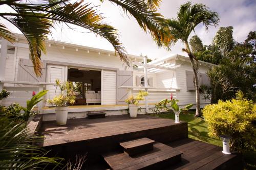 Chaleureuse villa vue mer et campagne 4 étoiles (Chaleureuse villa vue mer et campagne 4 etoiles) in ซานต์ โรเซ
