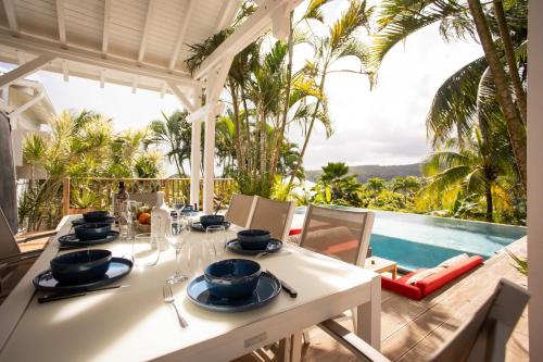 Chaleureuse villa vue mer et campagne 4 étoiles (Chaleureuse villa vue mer et campagne 4 etoiles) in ซานต์ โรเซ