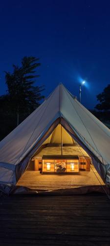ILLU Glamping in Trebujeni