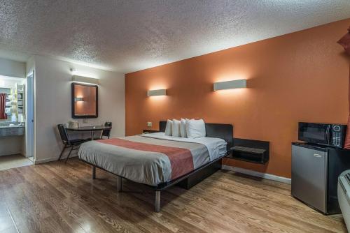 MOTEL 6 - Albany, NY - Airport in Albany, USA