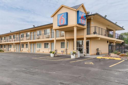 Motel 6-Oshkosh, WI