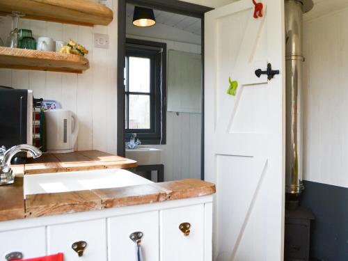 A szálláshely kívülről, Sian's Shepherds Hut - Uk43561 in Bowness-on-Solway