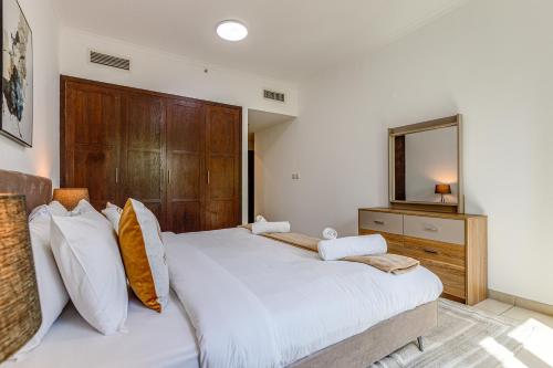 Allsopp & Allsopp - 2-Bedroom Apartment in The Residences 5 Downtown - image 12