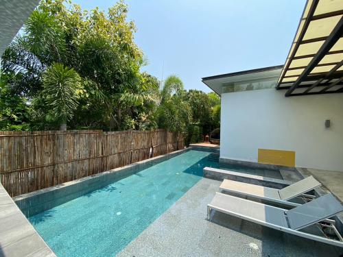 Tungtong Beach Villas