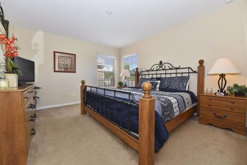 Last Minute Disney Getaway! Private Pool, Hot Tub & Games Room. Book Now! #17508 in Orlando, USA