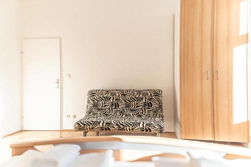 Lovely 3 private rooms in shared Apt Near Belvedere - Tap to explore photos
