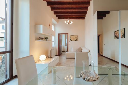 Arona Prestige Apartments 5