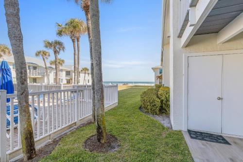 Colony Beach Club 147 in New Smyrna Beach, USA