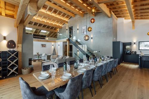 Chalet Imperial by Altitudia – khách sạn tại Pied de la Plagne