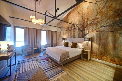 Walnut Bistro & Suites in Eymet