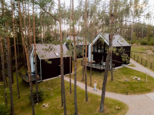 Hotelli välisilme, Dolina Ciszy - Wypoczynek i relaks pod sosnami in Lubiana