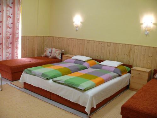 Madácsi Vendégház - image 7