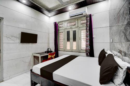 1 queen bed
