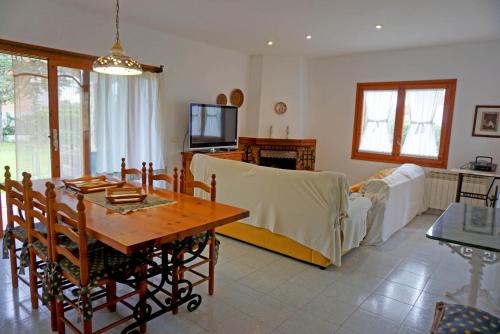 Casa en Viladamat con piscina en la Costa Brava in Ventallo